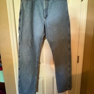 Wrangler Men's Relaxed Fit Light Blue Jeans